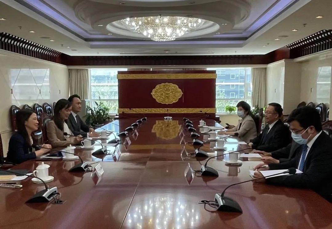 澳门正版免费彩票的未来展望，走向精准预测与公益共享（2025展望），澳门正版免费彩票未来展望，精准预测与公益共享的2025展望