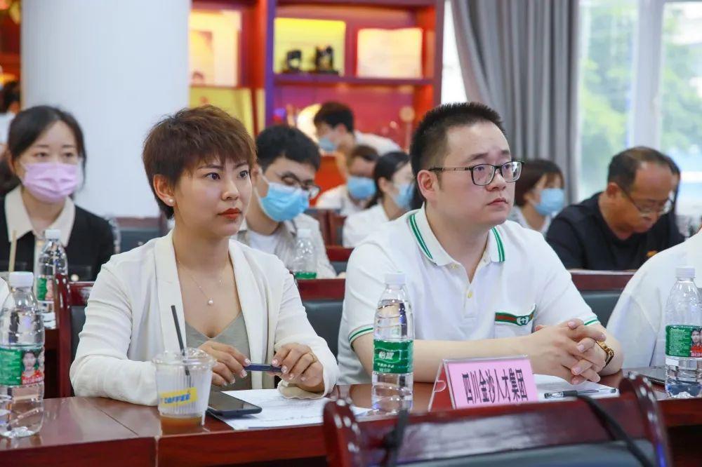 2022三军仪仗队拜年视频，展现荣耀与团结的力量，荣耀与团结的力量，2022三军仪仗队拜年视频展现军民同心