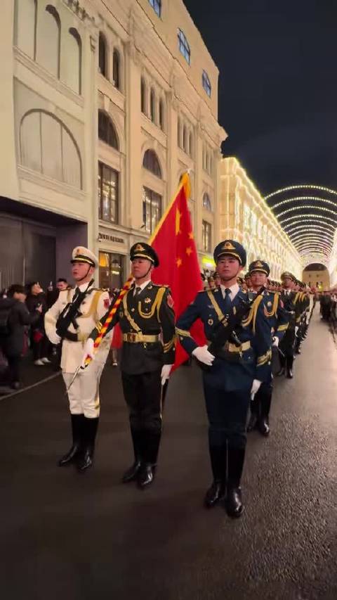 俄罗斯阅兵现场直播视频，展现国威与军威的盛大仪式，俄罗斯盛大阅兵仪式直播，展现国威军威的壮观场面