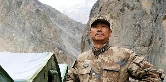 祁发宝勋表六排解读，一位英雄将领的荣誉与担当，祁发宝勋表六排背后的荣誉与担当，一位英雄将领的传奇故事