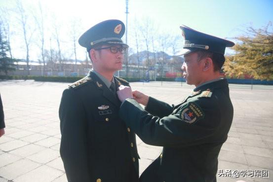联勤保障中心概述及其构成，联勤保障中心概览，构成与功能概述