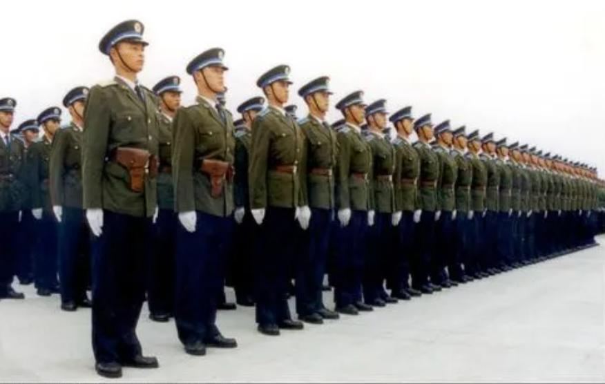 关于87式军服现在可以随便穿吗的探讨，关于87式军服穿着规范的探讨