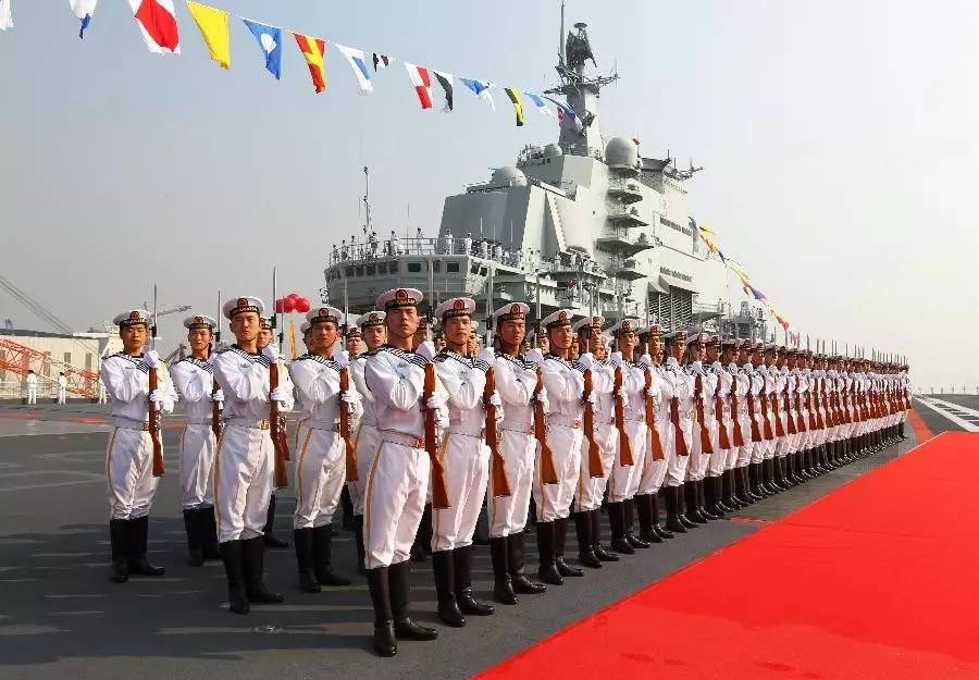 海军建军节快乐——致敬英勇无畏的海洋卫士们，致敬海洋卫士，海军建军节快乐庆祝活动启动