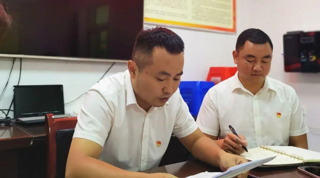 祁发宝与喀喇戍边环境的坚守与挑战，祁发宝与喀喇戍边的坚守与挑战