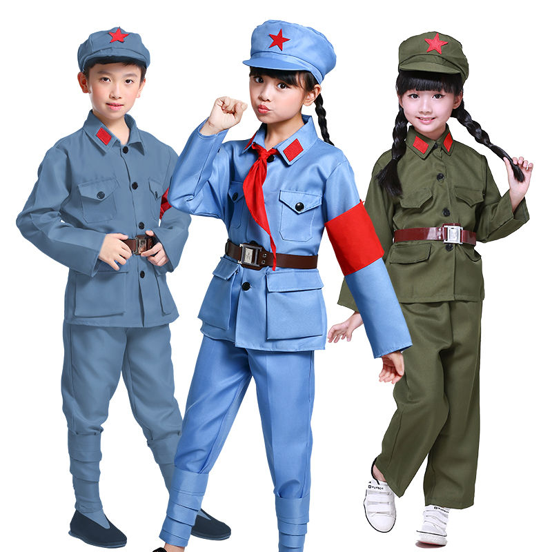 探索87式军装女套装，时尚与威严并存的风采，87式军装女套装，时尚与威严的完美结合