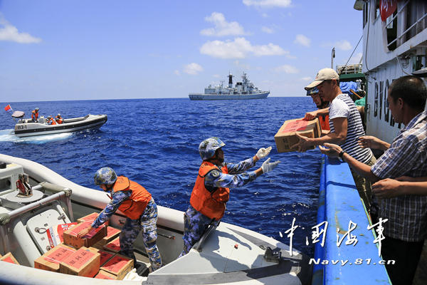 亚丁湾护航渔船，守护海洋的和平力量，亚丁湾护航渔船，守护海洋和平的坚定力量