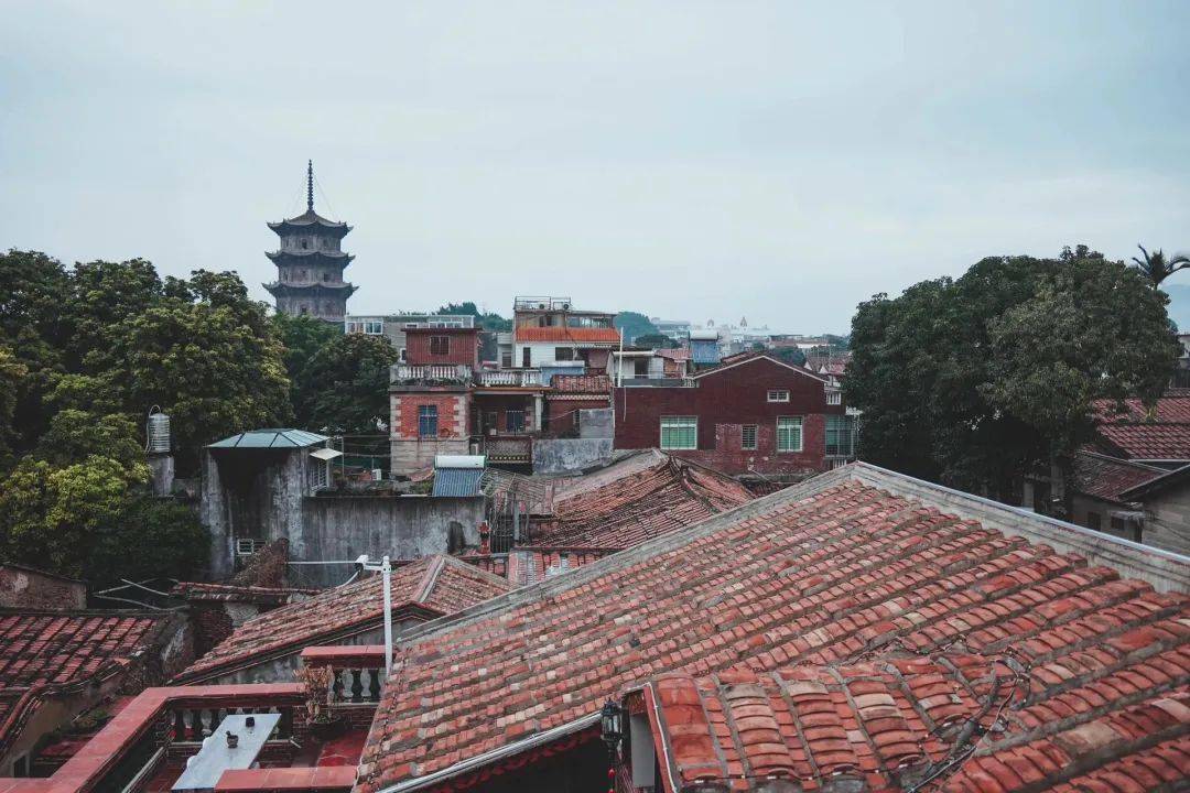 泉州生活，历史与现代的交融，泉州，历史与现代生活的交融之地