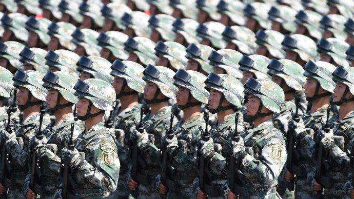阅兵新武器，中国国防力量的新篇章——2015阅兵新武器展示，中国阅兵新武器展示，国防力量的新篇章