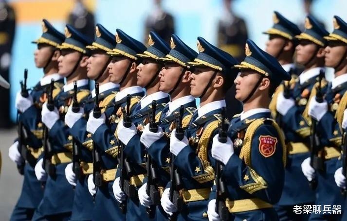 仪仗兵一般服役几年的探讨，仪仗兵服役年限探讨