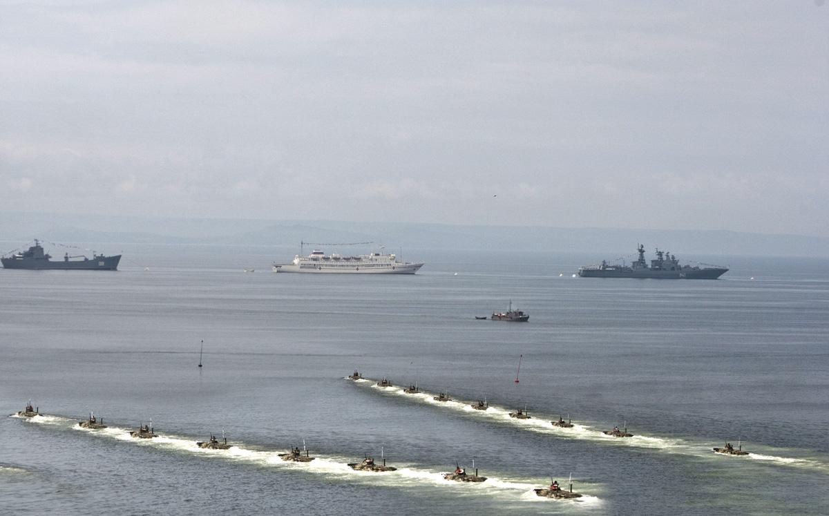 海军新型护卫舰，引领海洋力量新时代的先锋战舰，海军先锋战舰，新型护卫舰引领海洋力量新时代