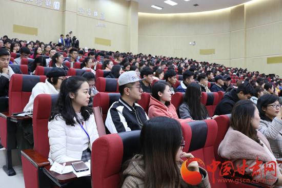 中央三频道军事台，展现军事力量，传递国防精神，中央三频道军事台，展现军力，传承国防精神