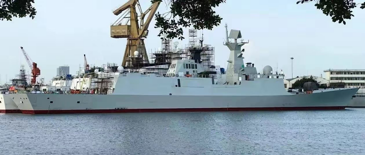 中国新一代护卫舰054B现身，揭示未来海上力量的崭新篇章，中国新一代护卫舰054B亮相，开启未来海上力量的新篇章