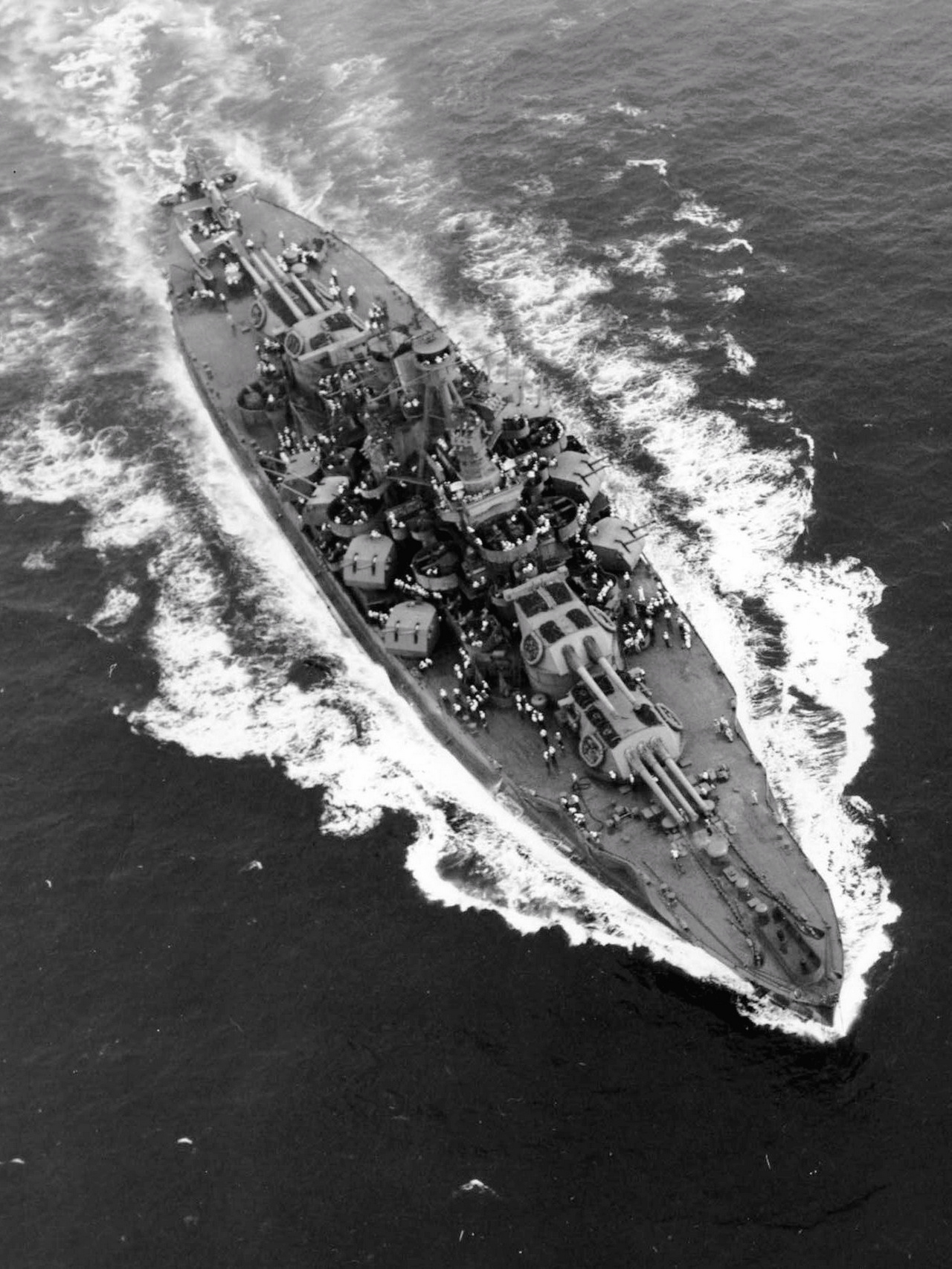 战列舰，海洋上的霸主与历史的见证者（Battleship: The Overlord on the Sea and the Witness of History），战列舰，海洋霸主与历史见证者