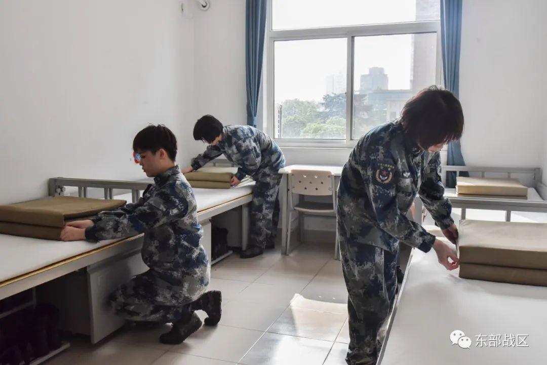 中国女兵队列表演，展现力量与荣耀的篇章，中国女兵队列表演，力量与荣耀的展现