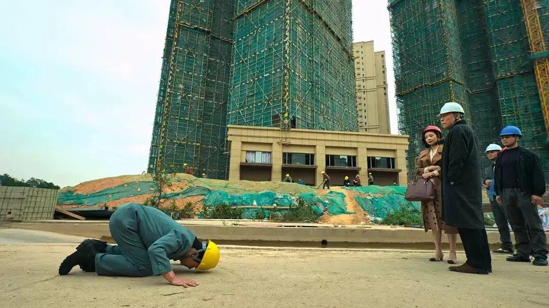 凤凰网新闻特点，深度、广度与新媒体融合的力量，凤凰网新闻，深度广度兼备，新媒体融合的力量展现
