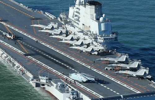 中国首任航母舰长，勇拓海疆，铸就传奇，中国首任航母舰长，勇拓海疆，铸就传奇人生