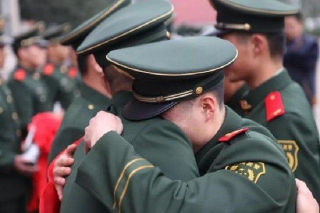 为啥当兵的结婚都穿军装，当兵的结婚为何选择穿军装？