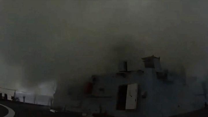 揭秘中国第三艘航母吨位之谜，规模与实力的象征，中国第三艘航母吨位揭秘，规模与实力的象征