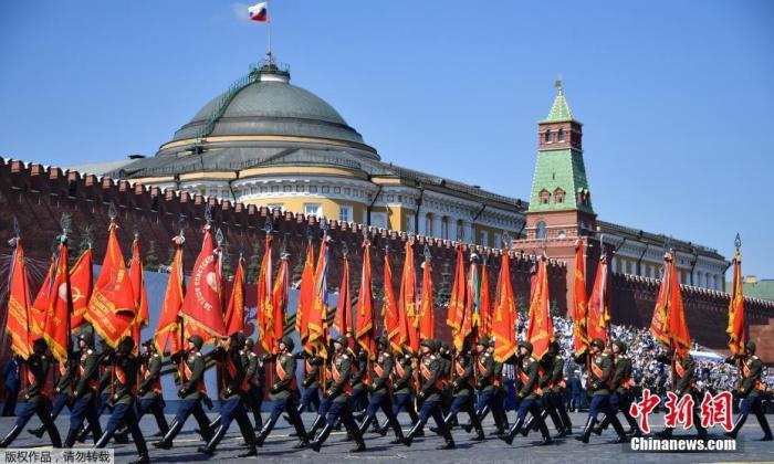 庆祝胜利日，回顾与前瞻——纪念中国抗日战争胜利75周年大阅兵，纪念抗日战争胜利75周年大阅兵，回顾历程，展望未来的胜利日庆典