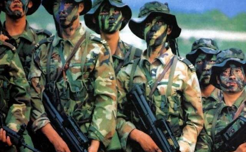 中国各个兵种的服装图片，历史、特色与演变，中国兵种服装，历史、特色与演变图片概览