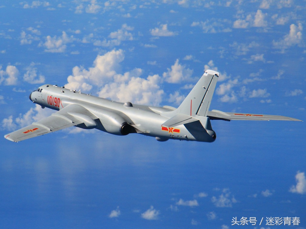 轰-6G轰炸机挂弹，空中巨鹰的崭新风采，轰-6G轰炸机挂弹展示，空中巨鹰的崭新风采