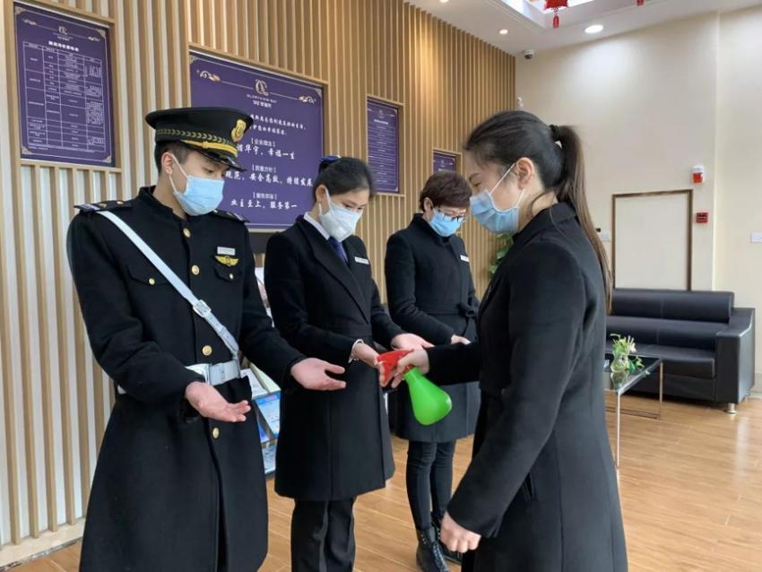 凤凰网新闻全球疫情深度解析，凤凰网新闻全球疫情深度剖析报道