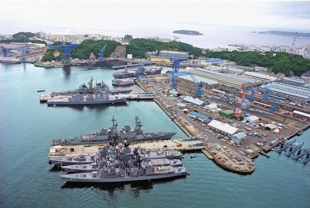 东风21导弹车，揭示其神秘面纱与战略价值，东风21导弹车，神秘面纱背后的战略价值揭秘