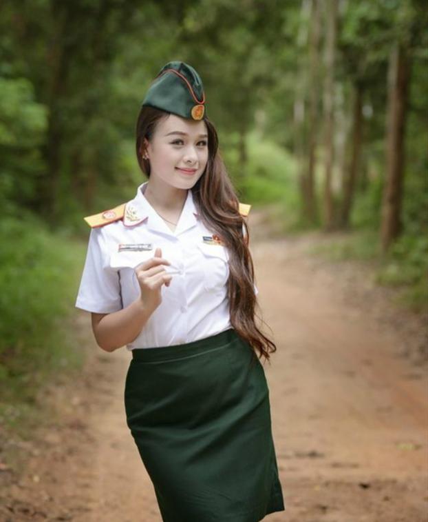 中国女兵在越南电影的展现与传播，中国女兵在越南电影中的形象展现与传播研究