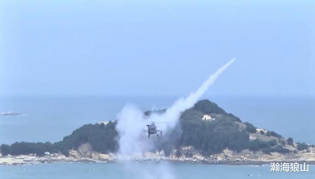 揭秘A-10攻击机真实作战经历，空中猛兽的实战威力与战术应用，A-10攻击机实战揭秘，空中猛兽的威力和战术应用
